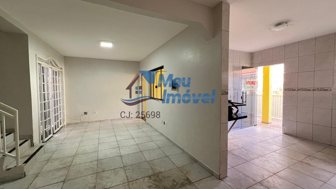 QN 406 Conj 16 Samambaia Sobrado 4 Quartos 1 Suíte 3 Vagas 105m² Varanda Lavabo