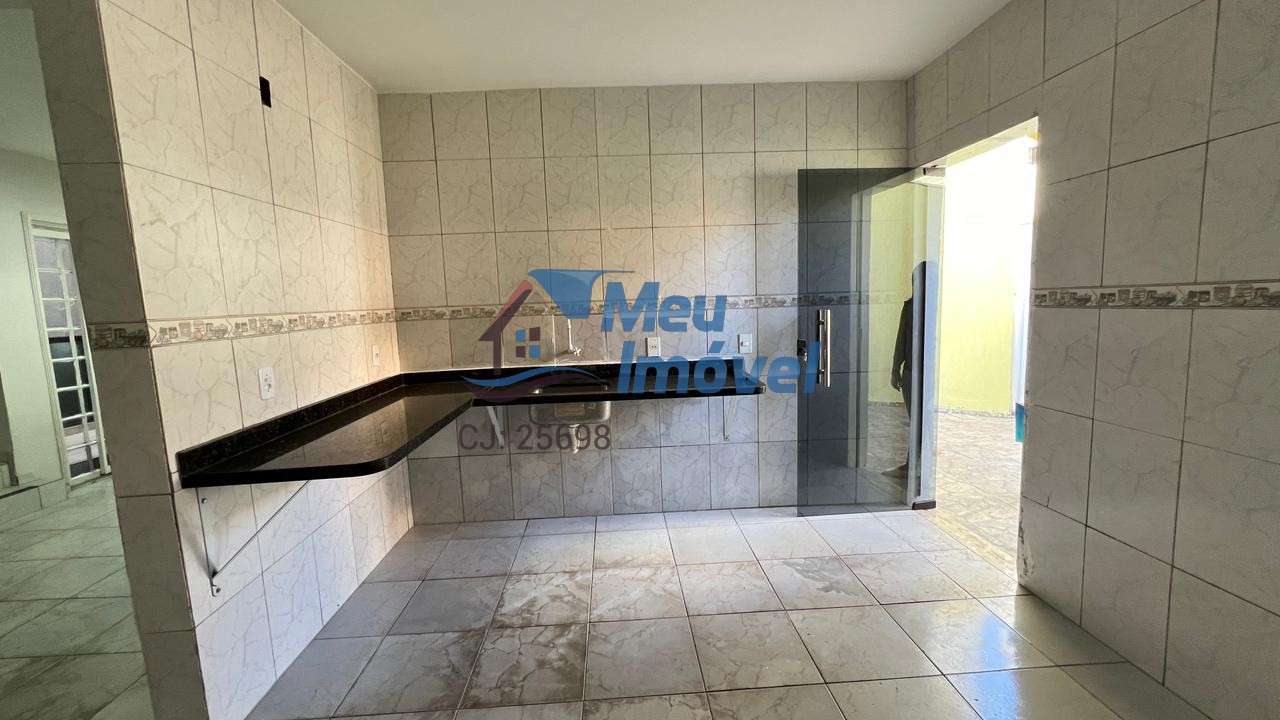 QN 406 Conj 16 Samambaia Sobrado 4 Quartos 1 Suíte 3 Vagas 105m² Varanda Lavabo