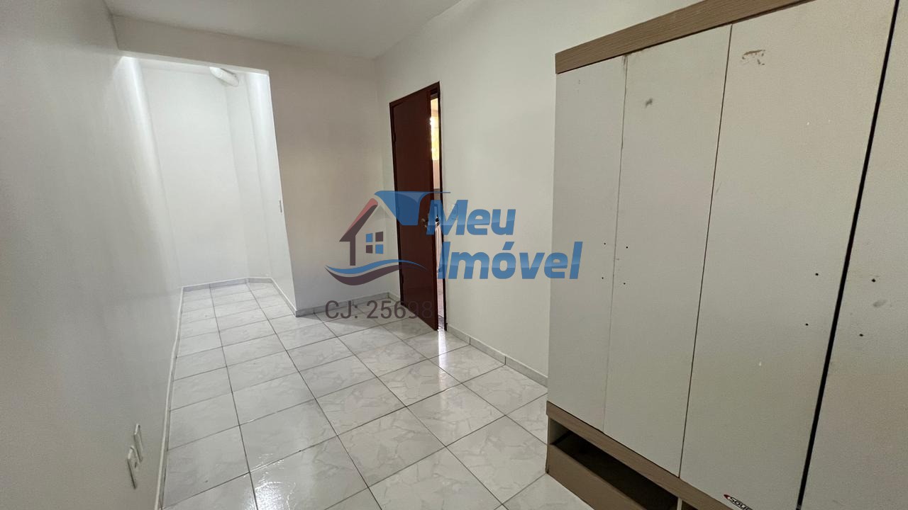 QN 406 Conj 16 Samambaia Sobrado 4 Quartos 1 Suíte 3 Vagas 105m² Varanda Lavabo