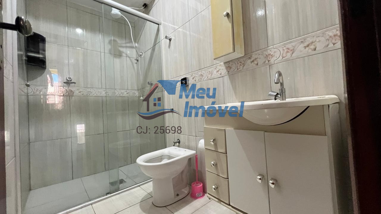QN 406 Conj 16 Samambaia Sobrado 4 Quartos 1 Suíte 3 Vagas 105m² Varanda Lavabo