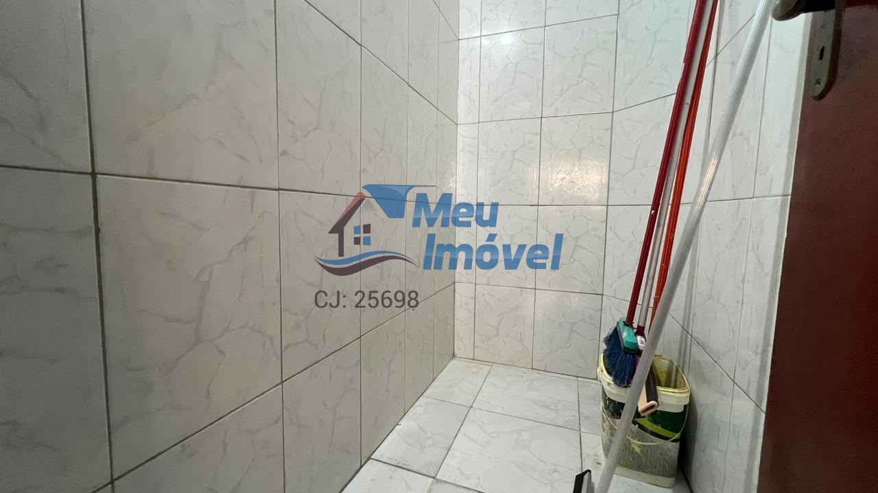 QN 406 Conj 16 Samambaia Sobrado 4 Quartos 1 Suíte 3 Vagas 105m² Varanda Lavabo