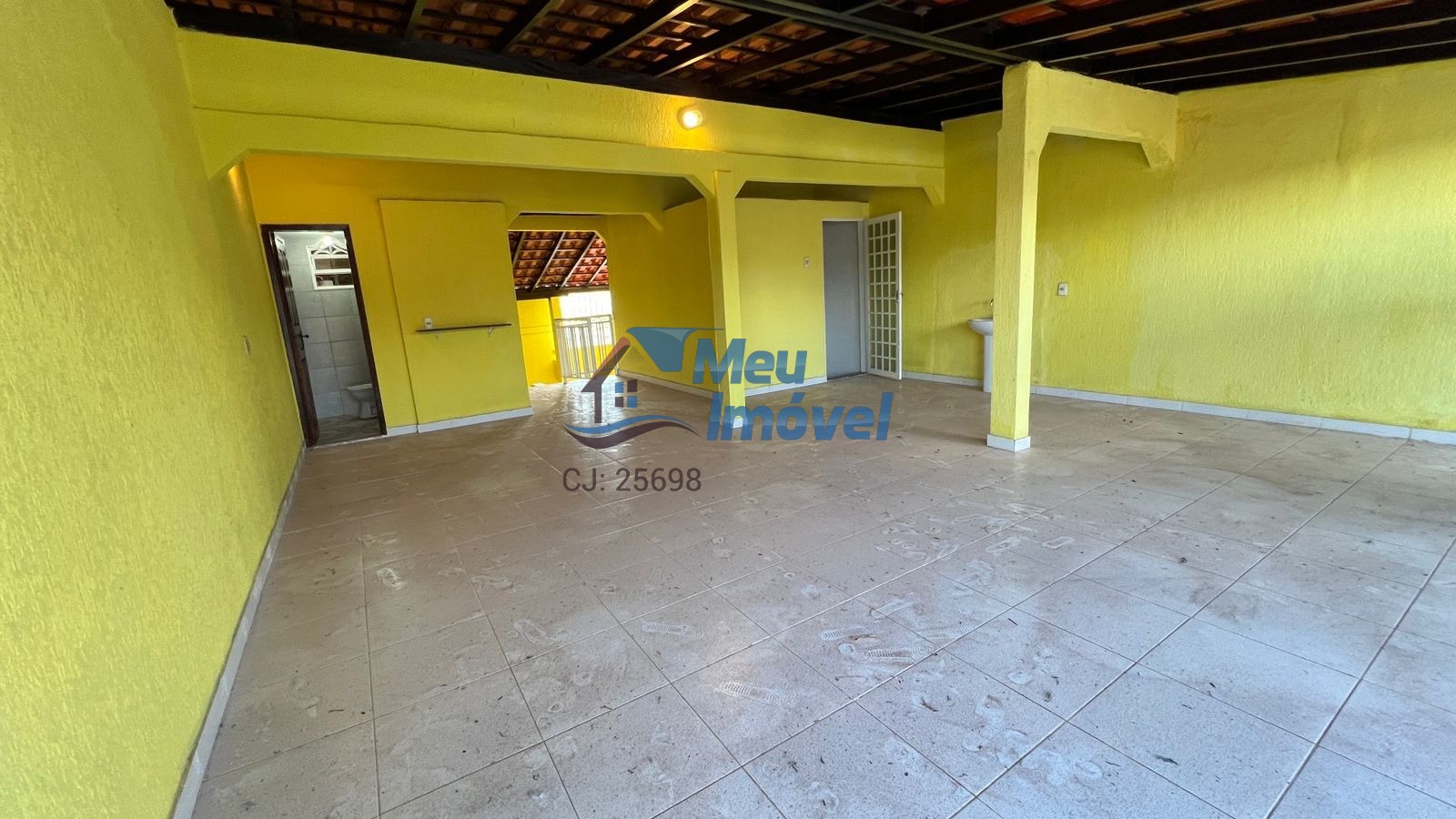 QN 406 Conj 16 Samambaia Sobrado 4 Quartos 1 Suíte 3 Vagas 105m² Varanda Lavabo