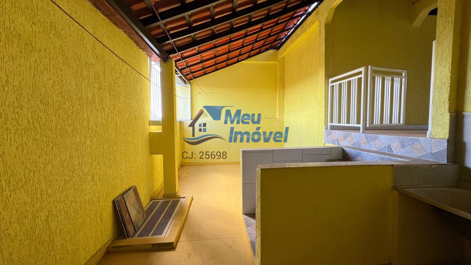 QN 406 Conj 16 Samambaia Sobrado 4 Quartos 1 Suíte 3 Vagas 105m² Varanda Lavabo