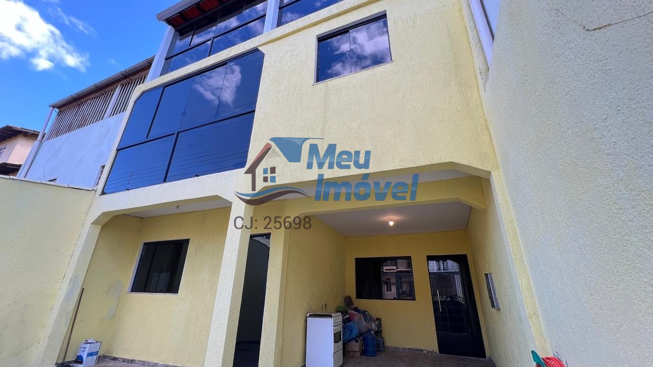 QN 406 Conj 16 Samambaia Sobrado 4 Quartos 1 Suíte 3 Vagas 105m² Varanda Lavabo