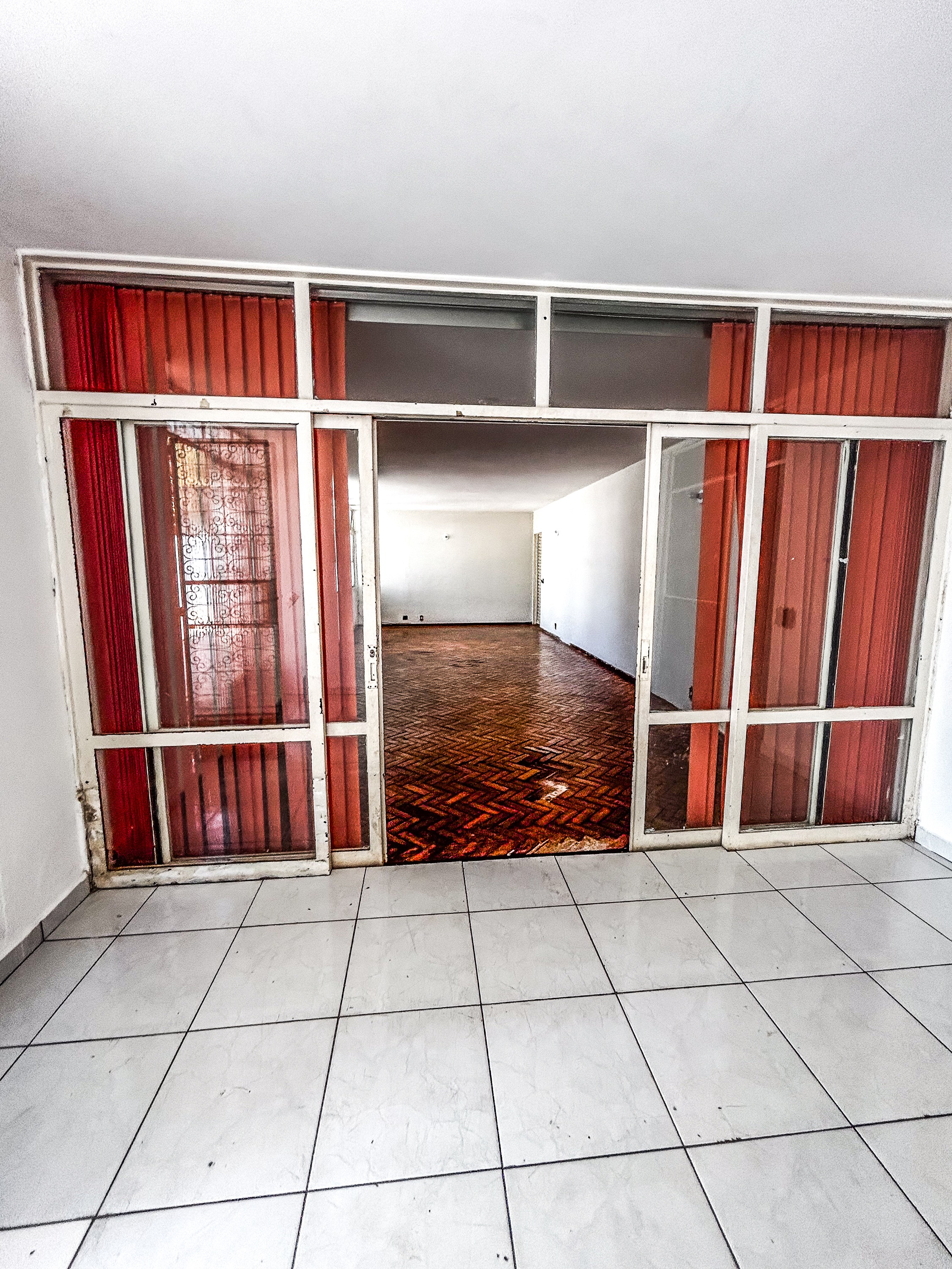 SHCGN 707 Asa Norte Casa 4 Quartos 2 Suítes 6 Vagas 206m² Escritório Varanda