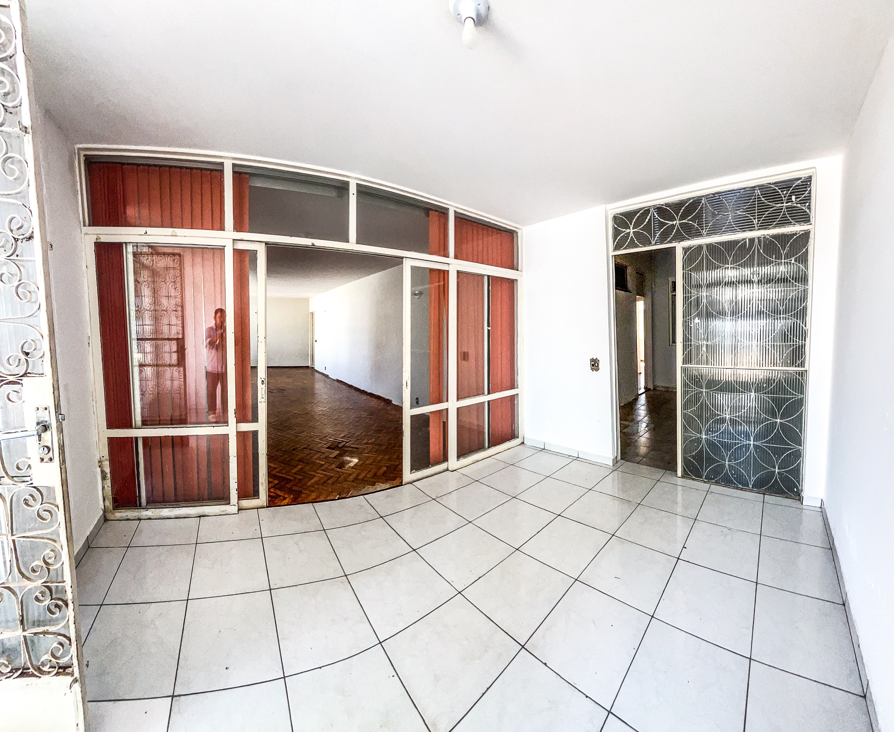 SHCGN 707 Asa Norte Casa 4 Quartos 2 Suítes 6 Vagas 206m² Escritório Varanda