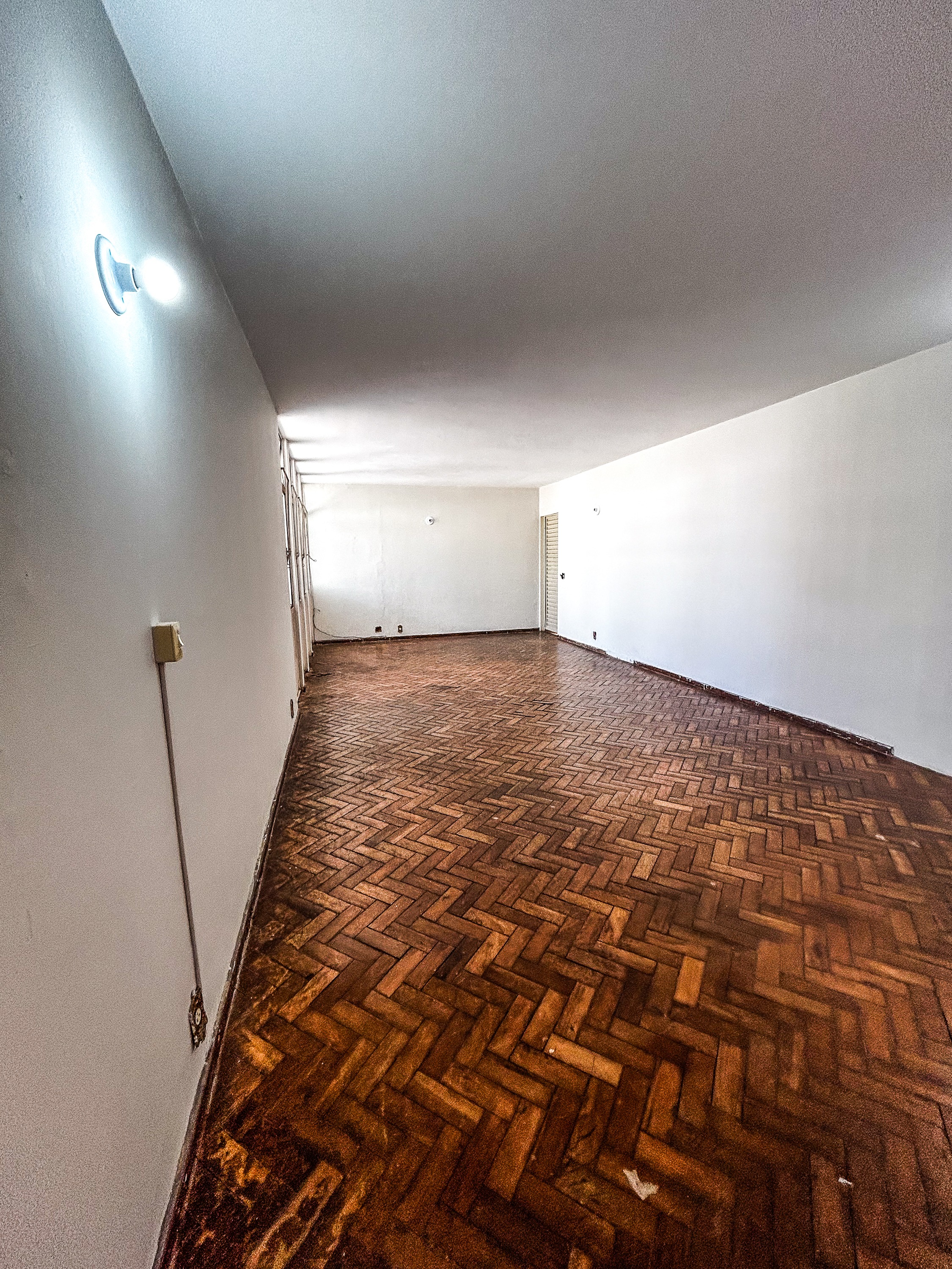 SHCGN 707 Asa Norte Casa 4 Quartos 2 Suítes 6 Vagas 206m² Escritório Varanda