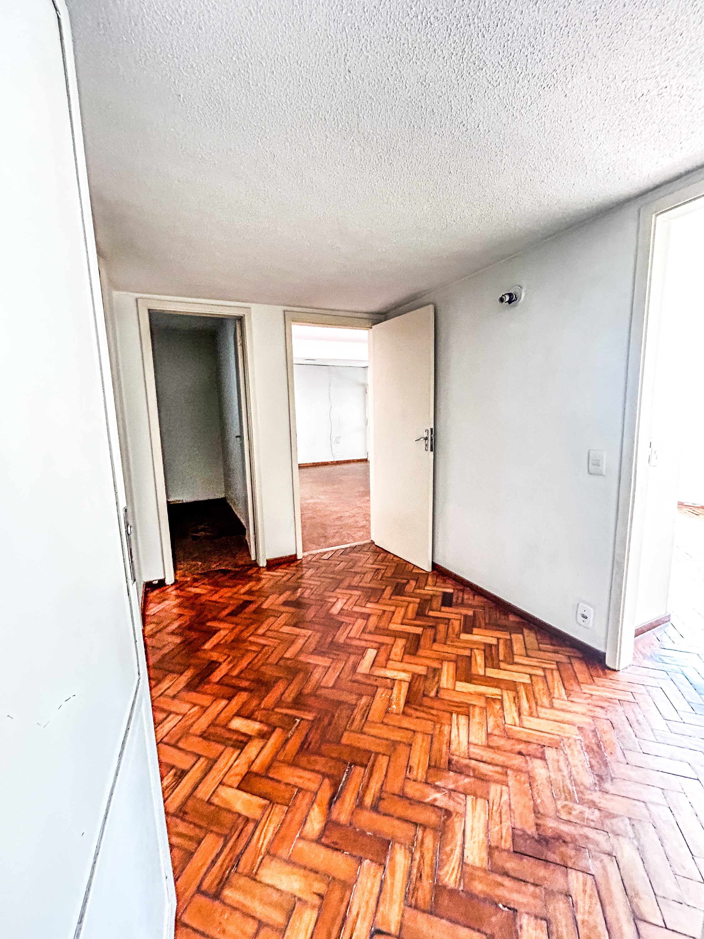 SHCGN 707 Asa Norte Casa 4 Quartos 2 Suítes 6 Vagas 206m² Escritório Varanda