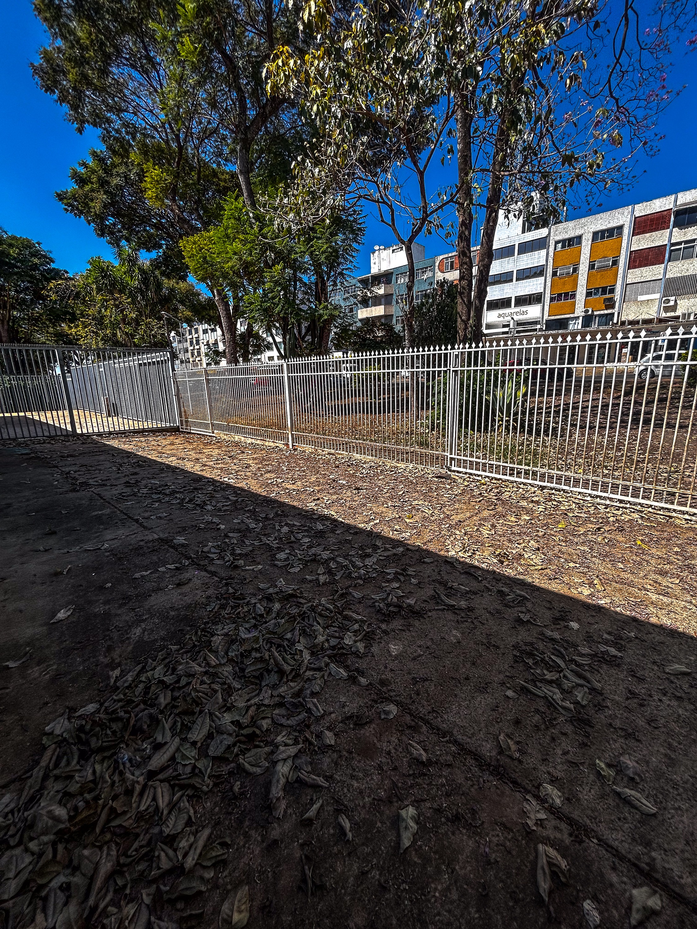 SHCGN 707 Asa Norte Casa 4 Quartos 2 Suítes 6 Vagas 206m² Escritório Varanda
