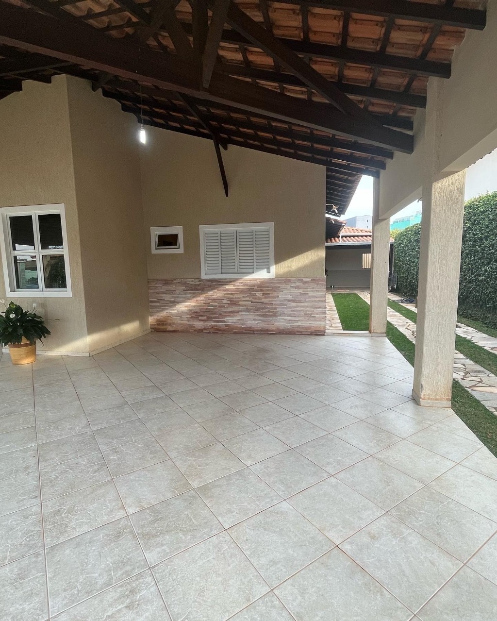 Rua 4 B Vicente Pires Casa 4 Quartos 2 Suítes 6 Vagas Lote 800 m² Piscina