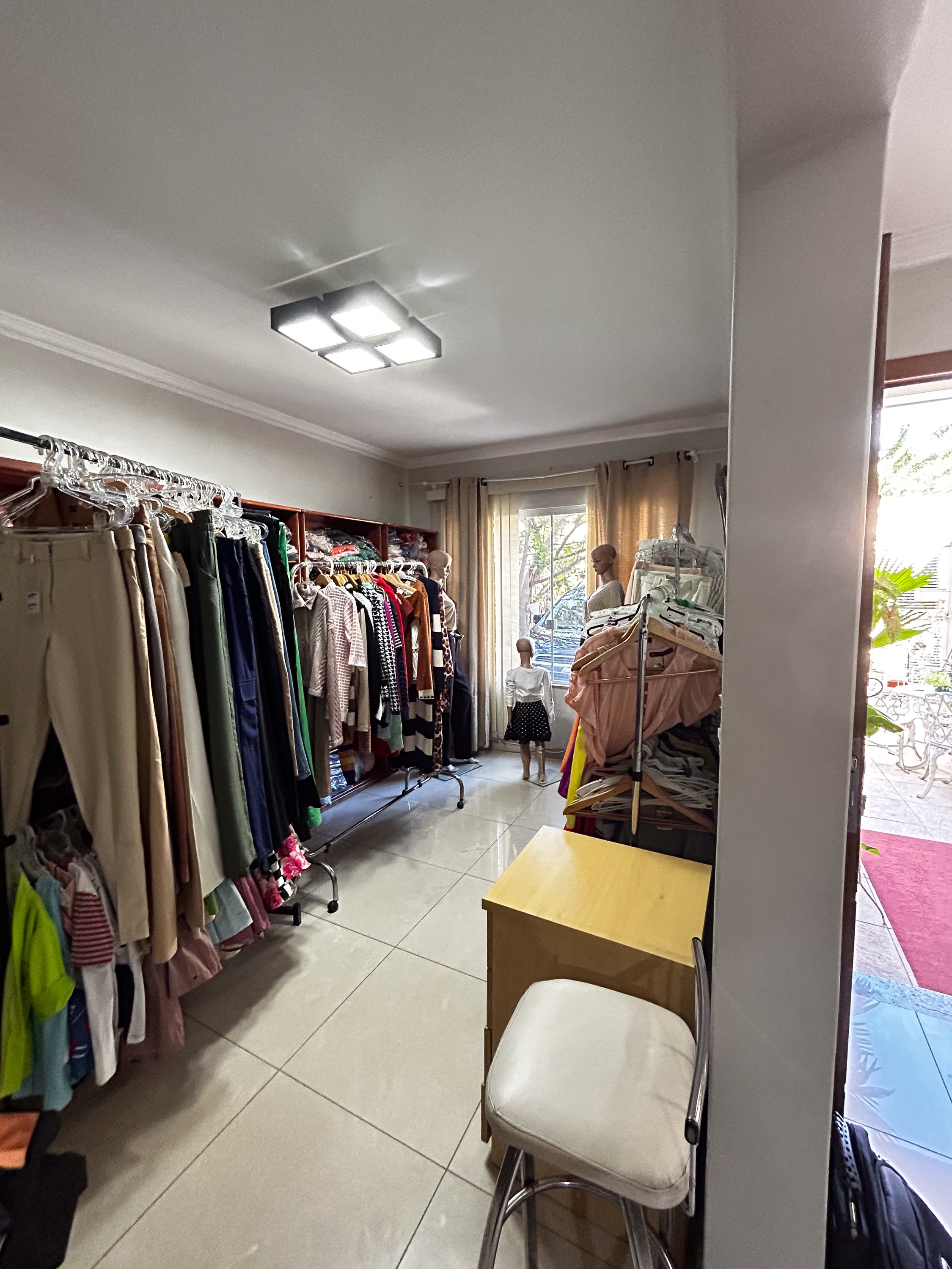3 av. Núcleo bandeirante sobrado 4 quartos 1 suíte 2 vagas 2