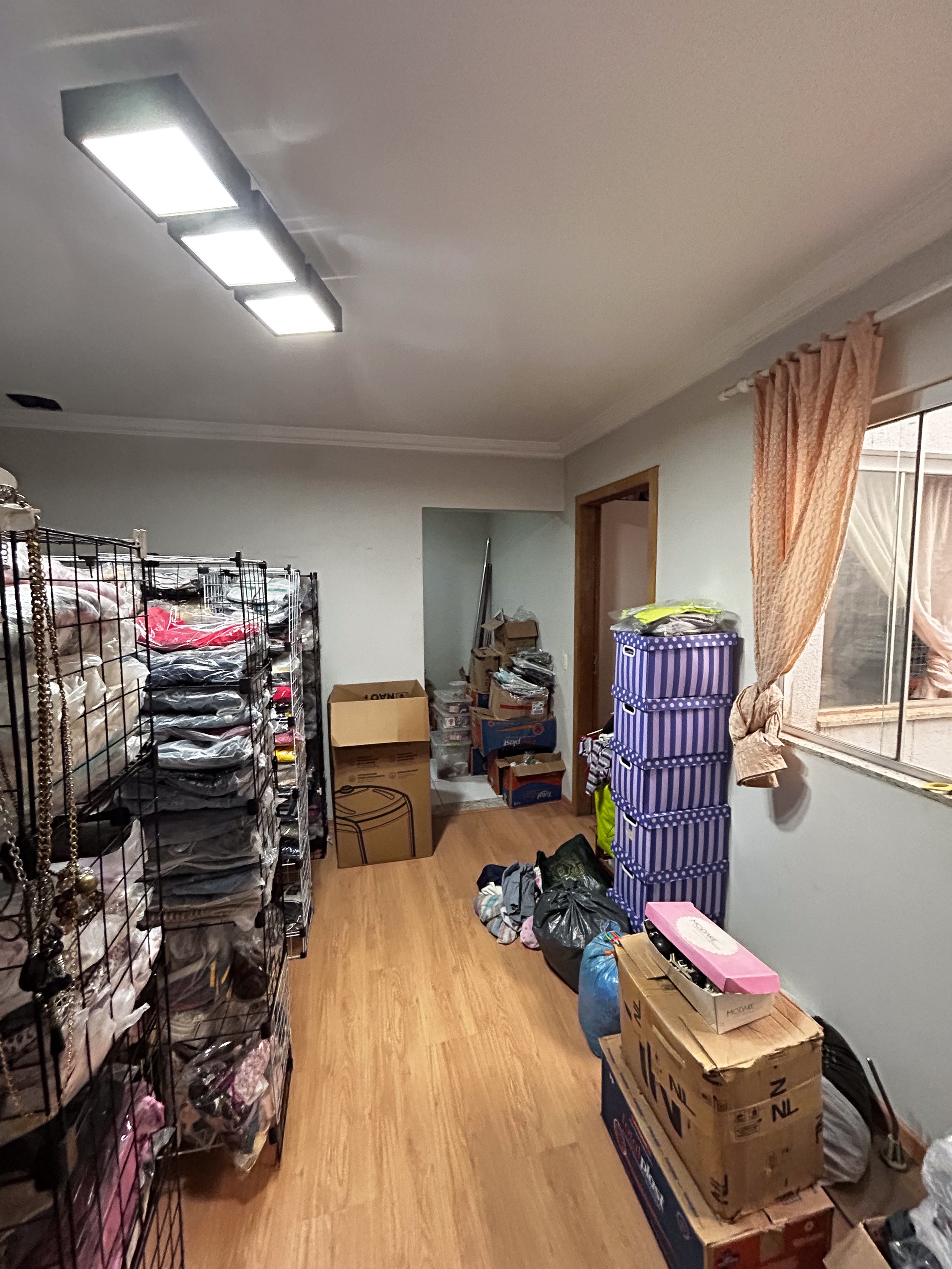 3° Av. Núcleo Bandeirante Sobrado 4 Quartos 1 Suíte 2 Vagas 200m² Elevador Lazer