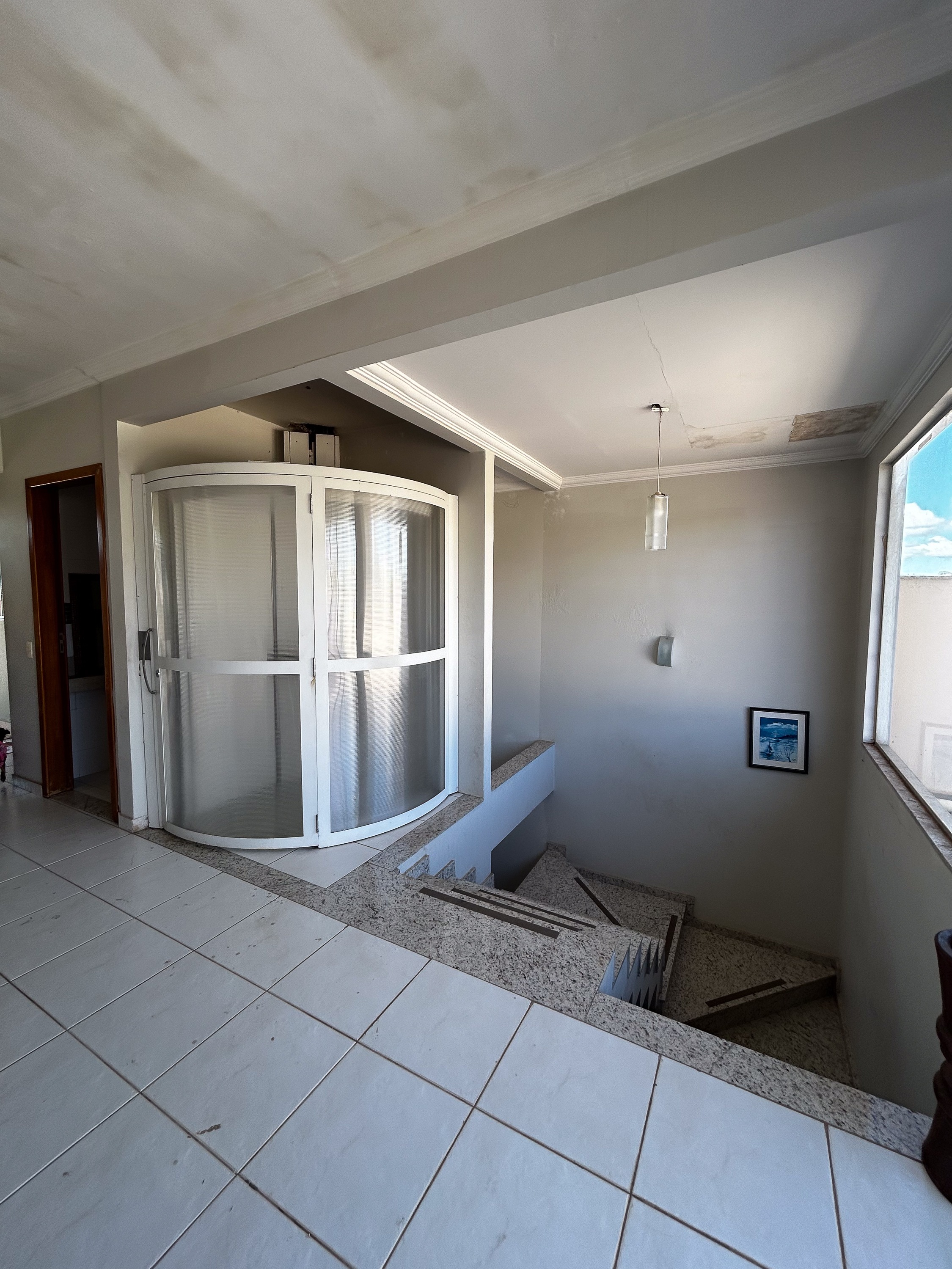 3° Av. Núcleo Bandeirante Sobrado 4 Quartos 1 Suíte 2 Vagas 200m² Elevador Lazer