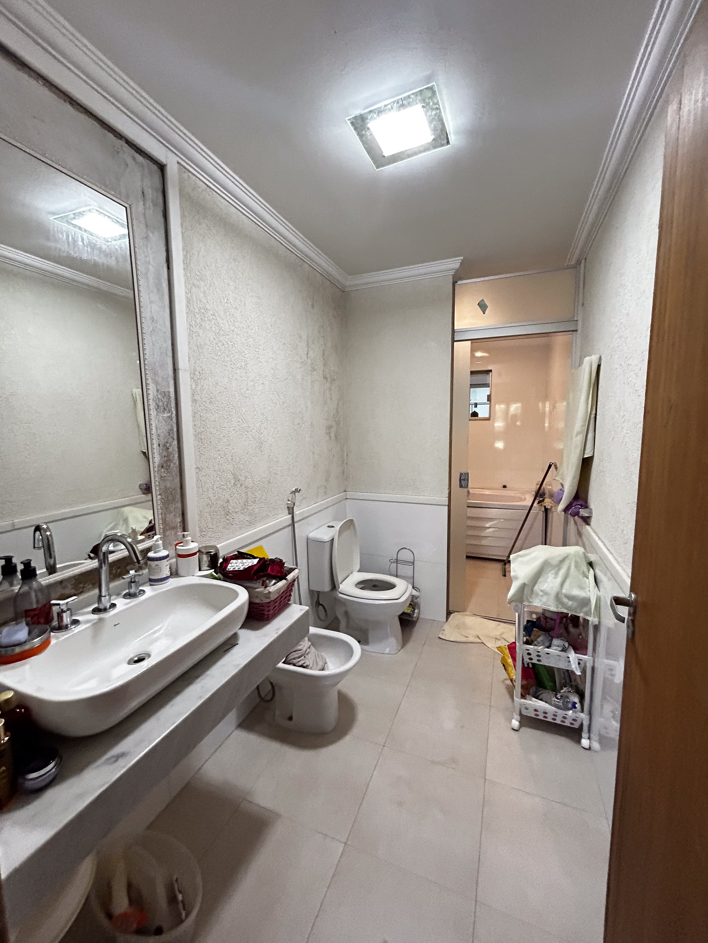 3° Av. Núcleo Bandeirante Sobrado 4 Quartos 1 Suíte 2 Vagas 200m² Elevador Lazer