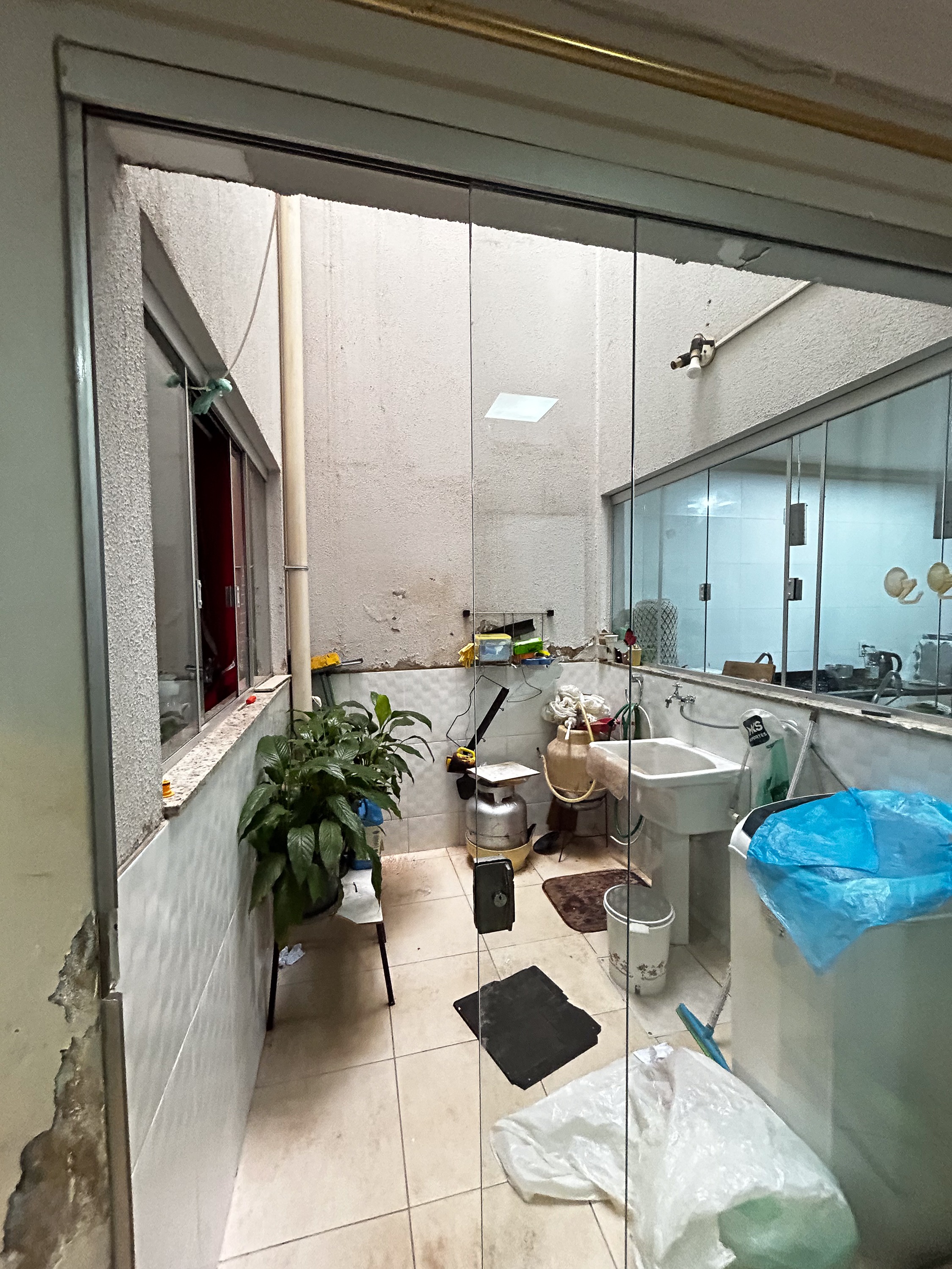 3° Av. Núcleo Bandeirante Sobrado 4 Quartos 1 Suíte 2 Vagas 200m² Elevador Lazer
