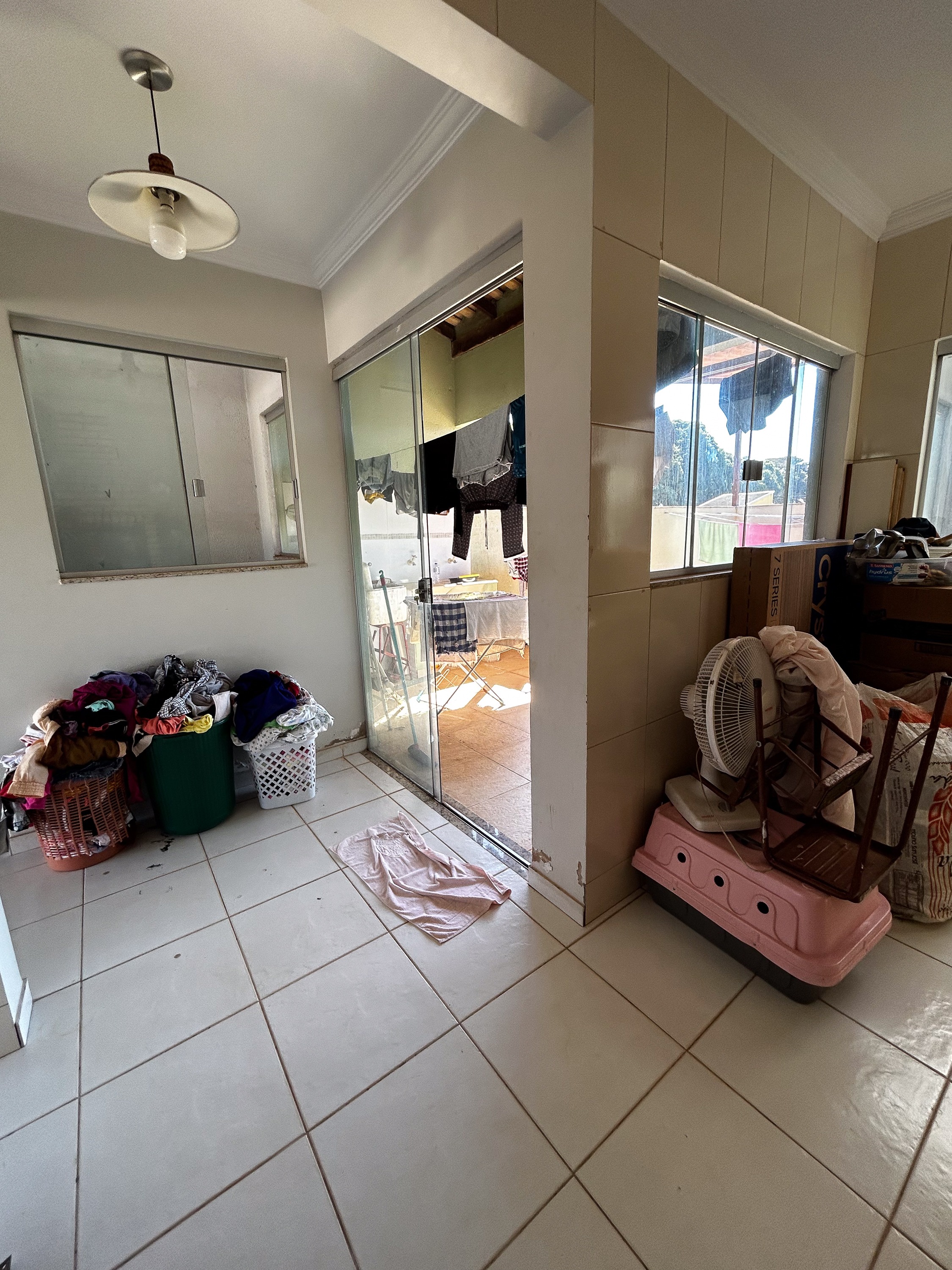 3° Av. Núcleo Bandeirante Sobrado 4 Quartos 1 Suíte 2 Vagas 200m² Elevador Lazer