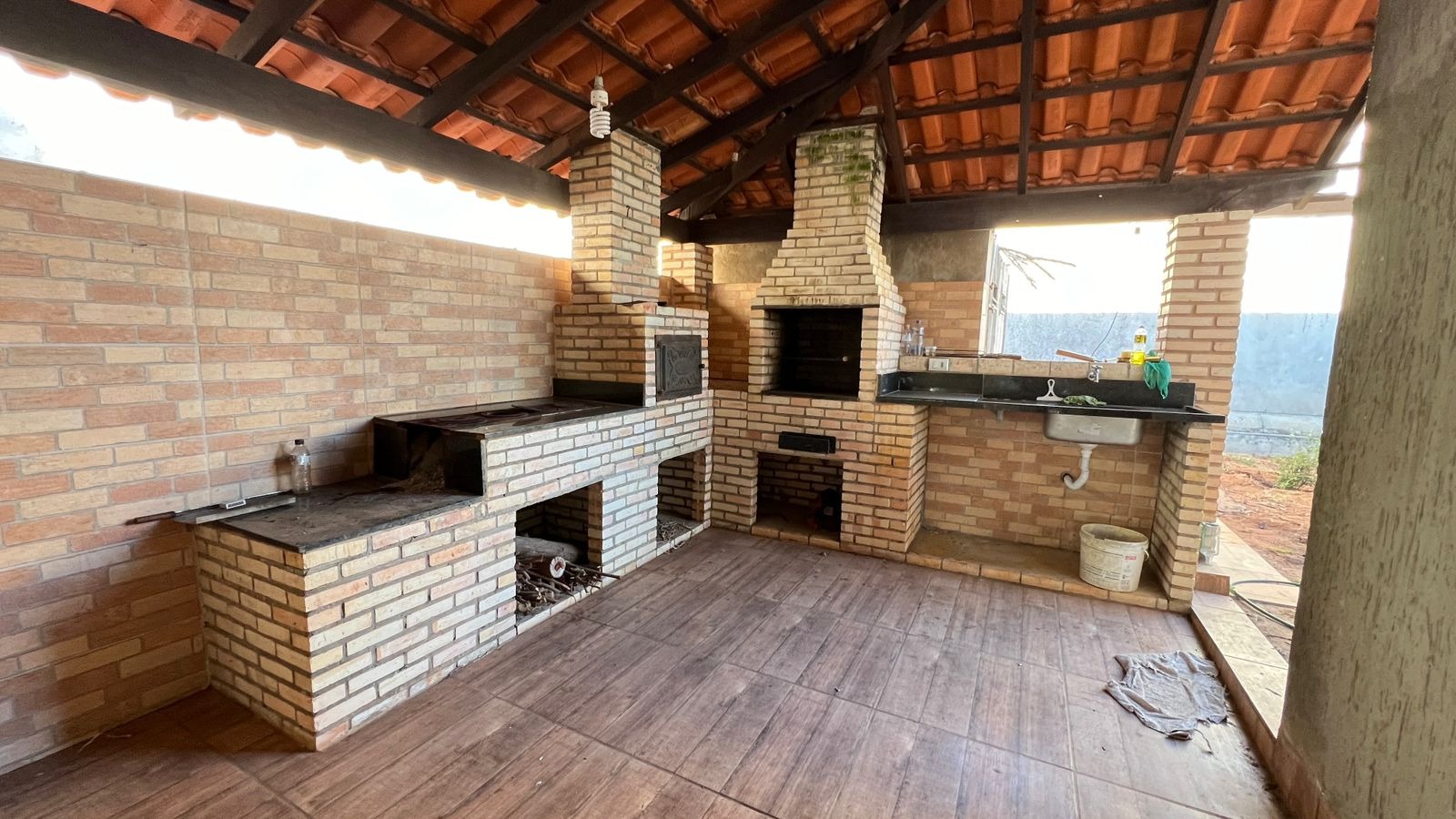 Res palmeiras ponte alta gama 6 quartos 3 suítes 4 vagas 400