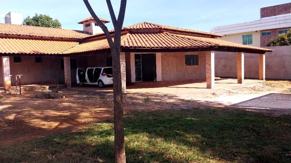 Res palmeiras ponte alta gama 6 quartos 3 suítes 4 vagas 400