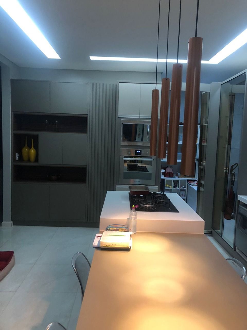 SHA conjunto 5 Casa 4 Quartos 3 Suítes 2 Vagas Lote 400 m² Útil 285 m²