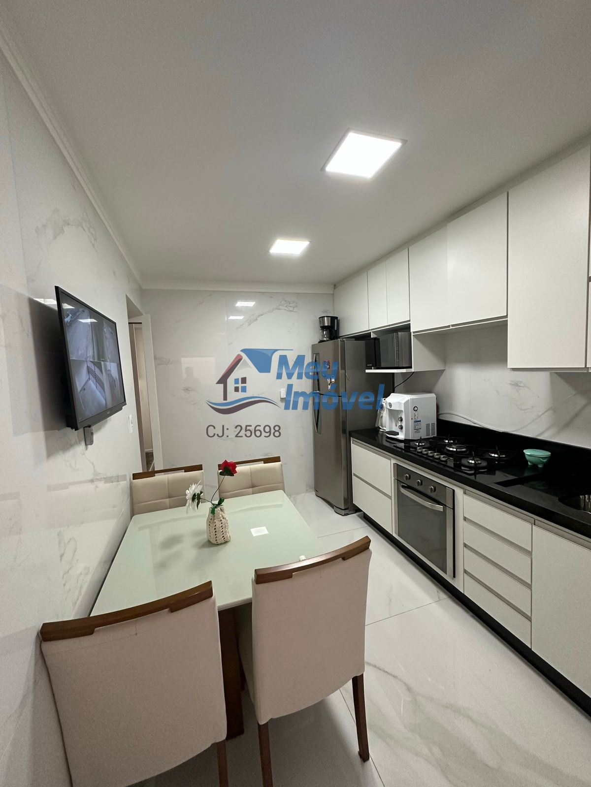 Qnn 21 ceilândia norte casa reformada 2 quartos 2 vagas cozi