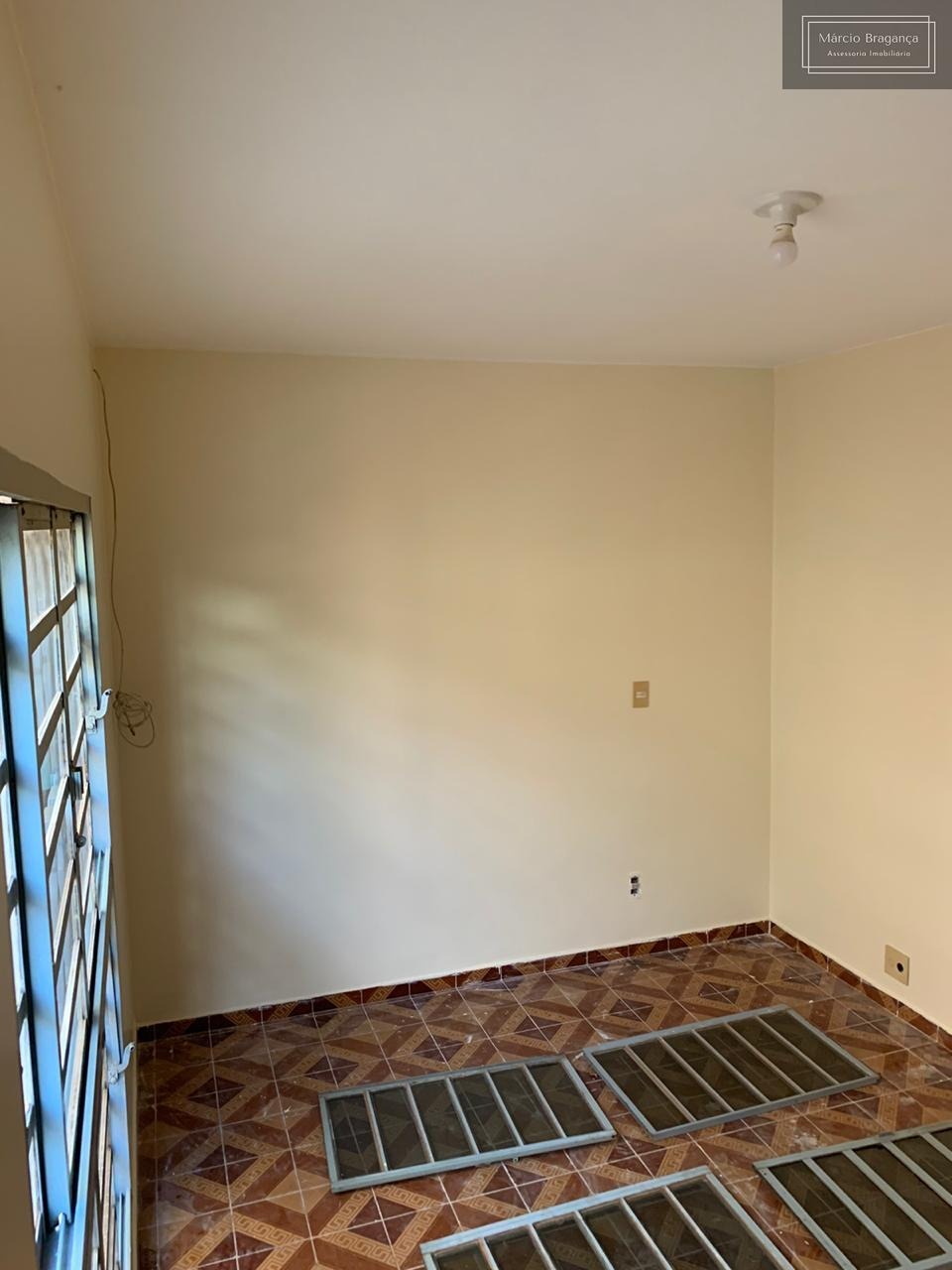 QNG Taguatinga Norte Sobrado 4 Casas 11 Quartos 6 Vagas 410m² AC Financiamento