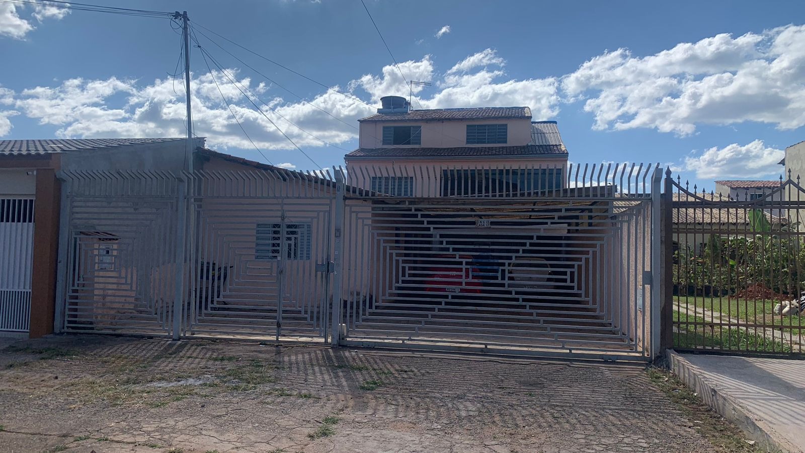 QNG Taguatinga Norte Sobrado 4 Casas 11 Quartos 6 Vagas 410m² AC Financiamento