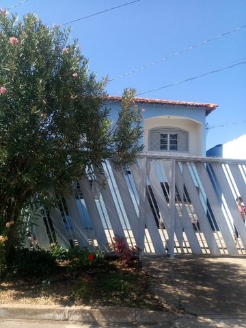 Qr 603 casa samambaia 4 quartos 1 suíte 1 vaga lote 144 m² n