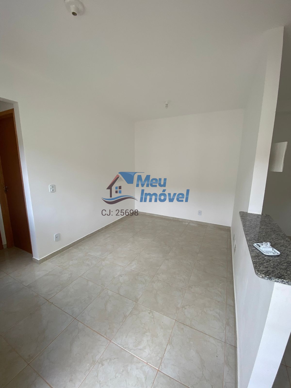 Residencial vila park cidade ocidental apto 2 quartos 1 vaga