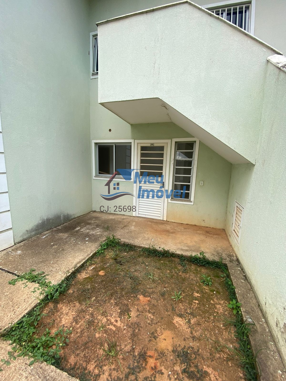 Residencial vila park cidade ocidental apto 2 quartos 1 vaga