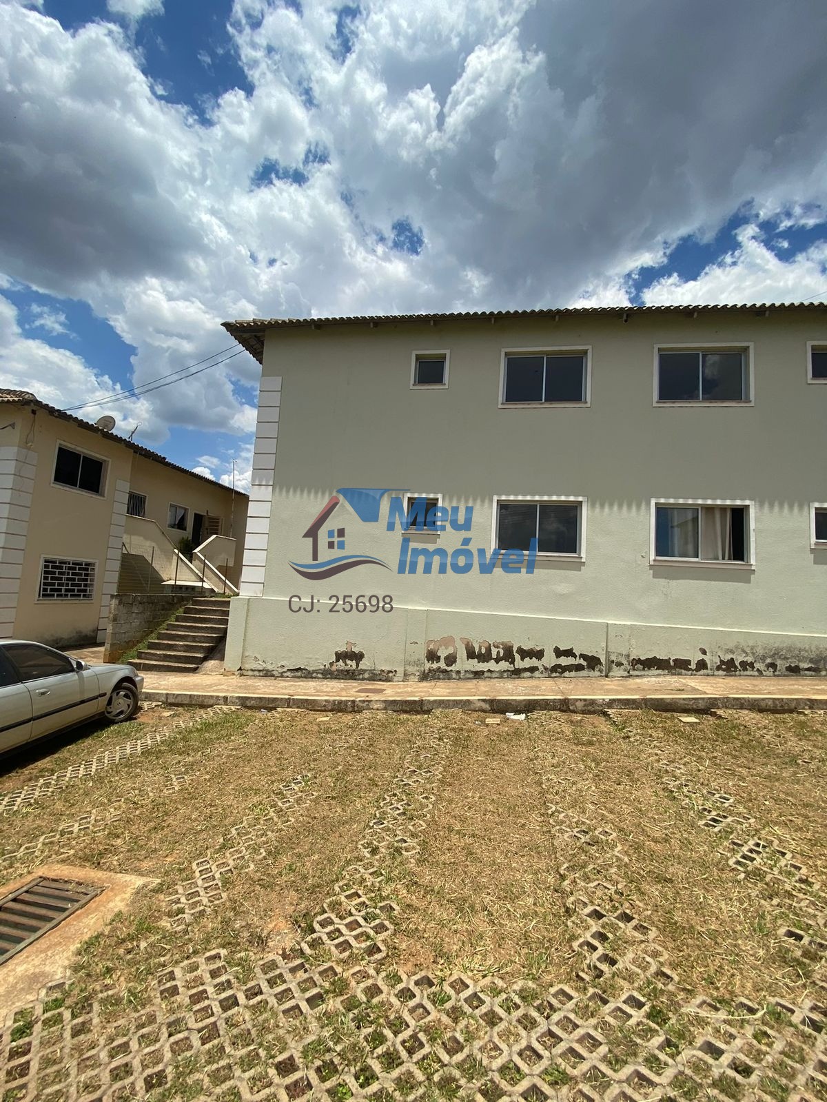Residencial vila park cidade ocidental apto 2 quartos 1 vaga