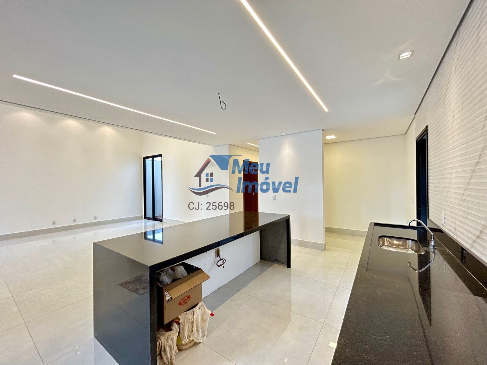 Cond Cooperville Vicente Pires 4 Quartos 2 Suítes 4 Vagas 300 m² Piscina Closet