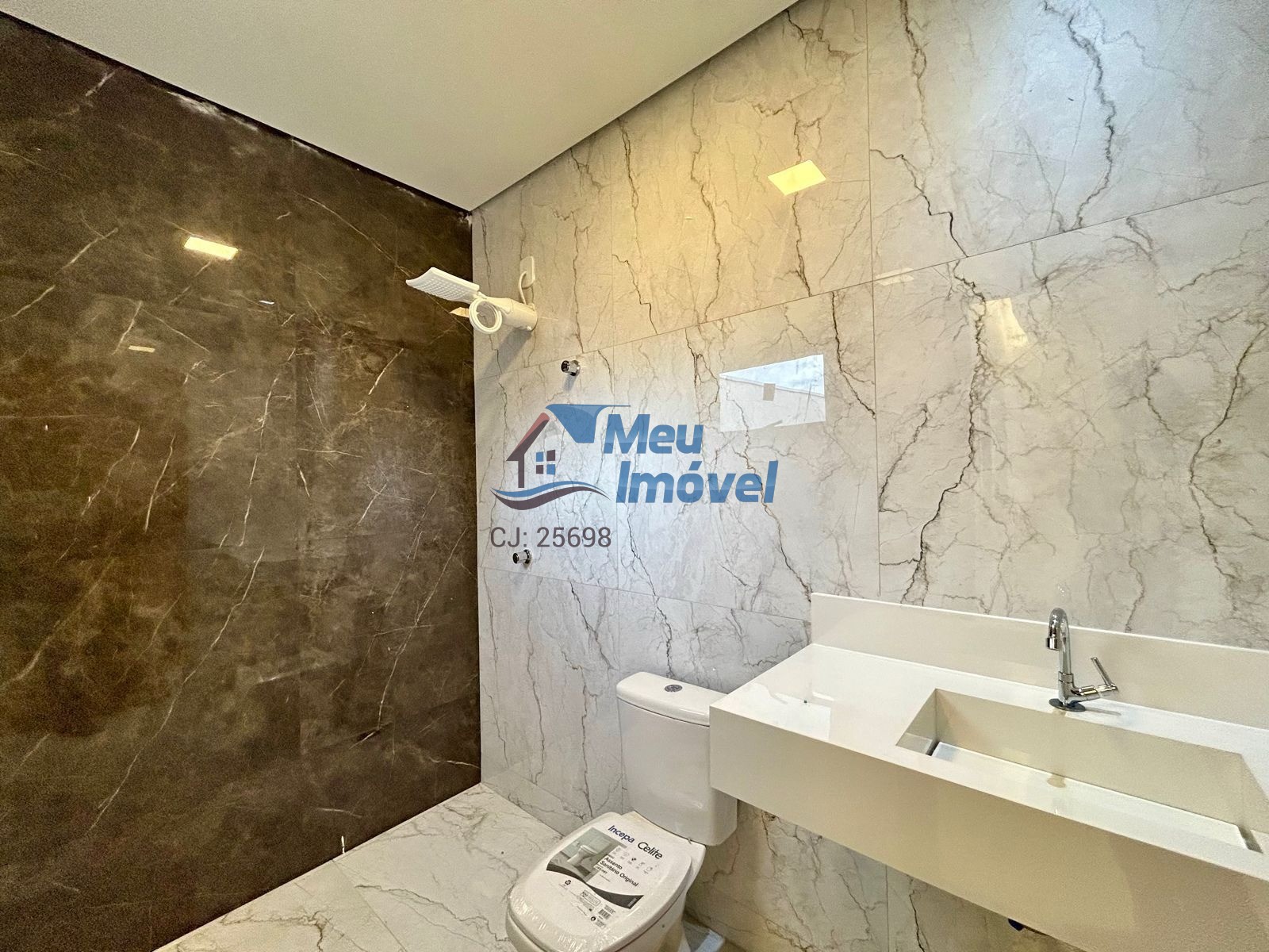 Cond Cooperville Vicente Pires 4 Quartos 2 Suítes 4 Vagas 300 m² Piscina Closet