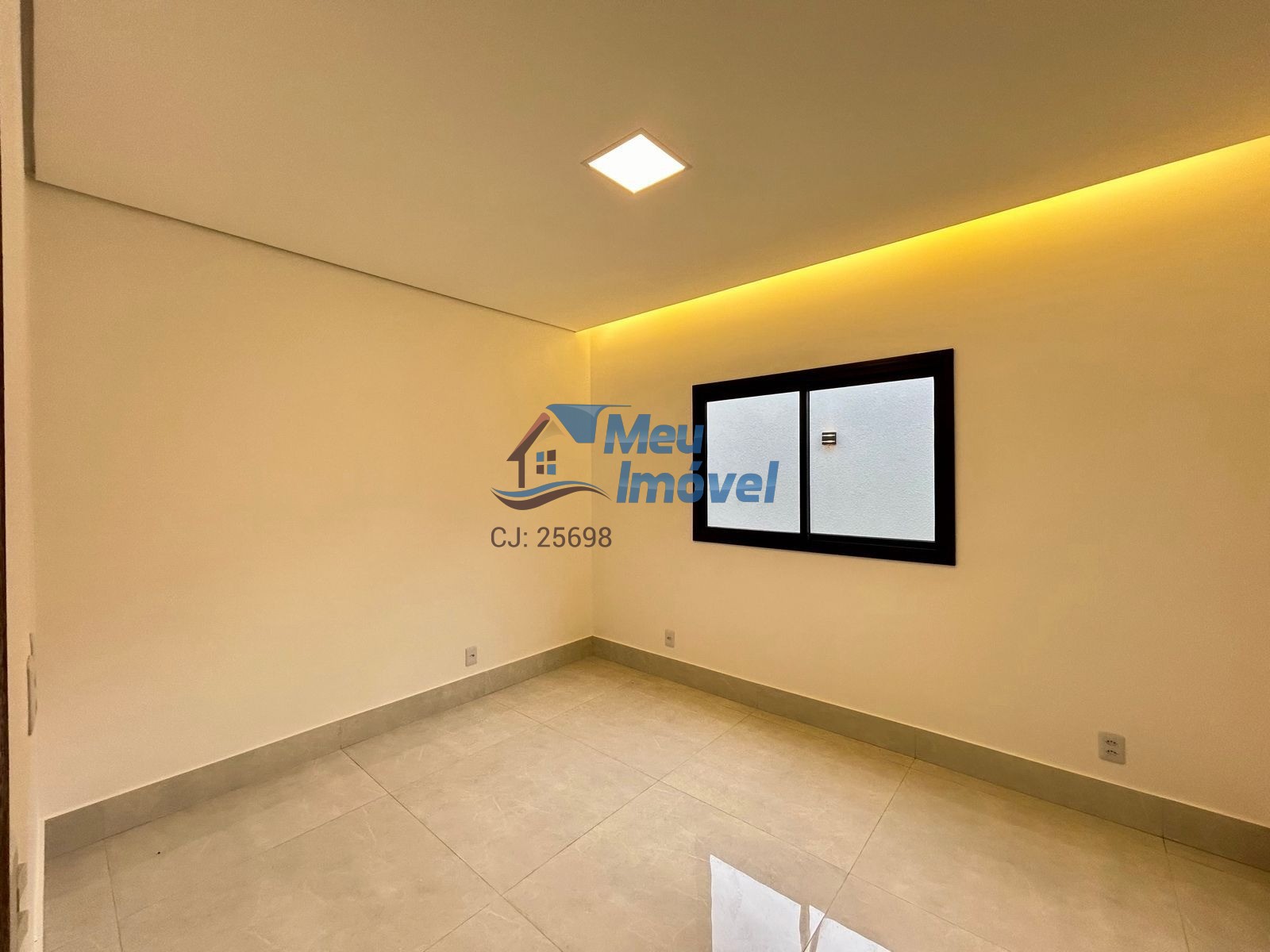 Cond Cooperville Vicente Pires 4 Quartos 2 Suítes 4 Vagas 300 m² Piscina Closet