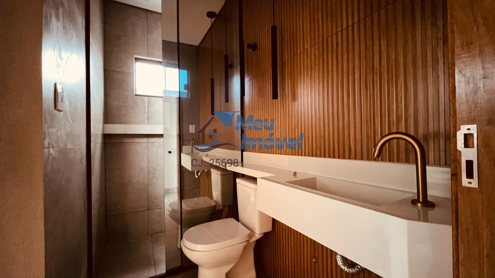 Cond Villa Suíça Cidade Ocidental Sobrado 3 Quartos 3 Suítes 204m² Closet Lavabo