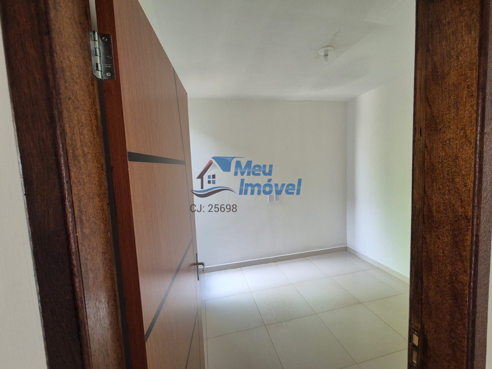 Setor leste luziânia casa 2 quartos 1 suíte 1 vaga 112m² coz