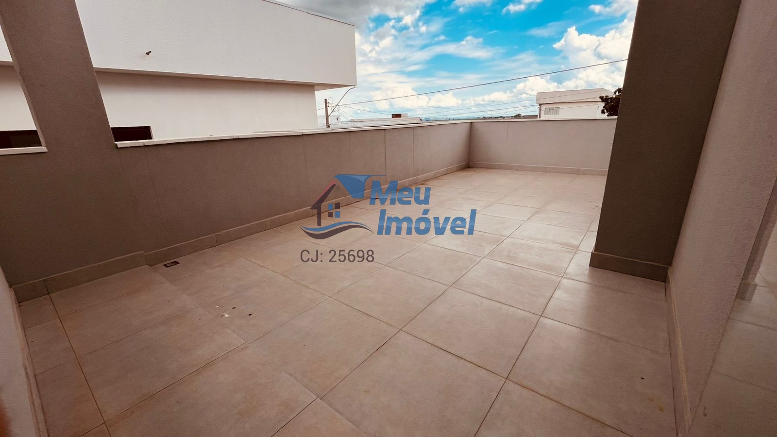 Cond Villa Suíça Cidade Ocidental Sobrado 3 Quartos 3 Suítes 204m² Closet Lavabo