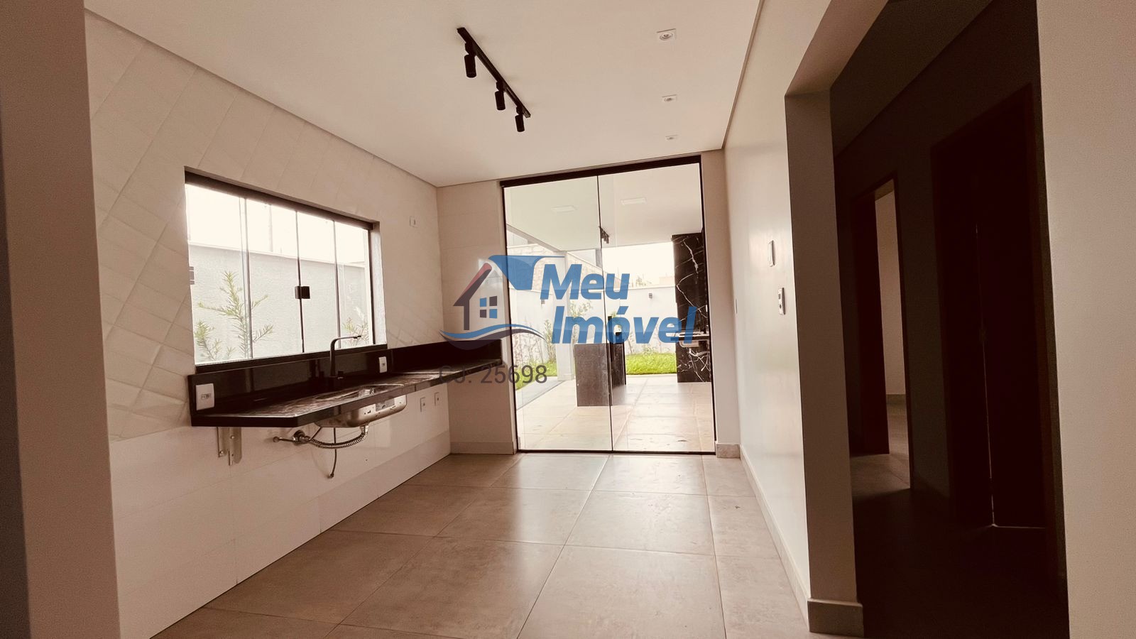 Cond villa suíça cidade ocidental sobrado 3 quartos 3 suítes - foto 3