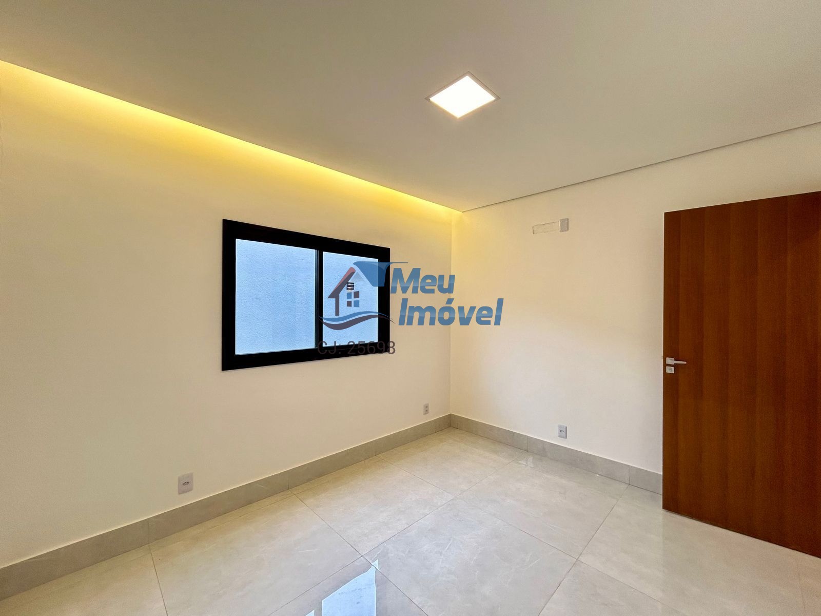 Cond Cooperville Vicente Pires 4 Quartos 2 Suítes 4 Vagas 300 m² Piscina Closet