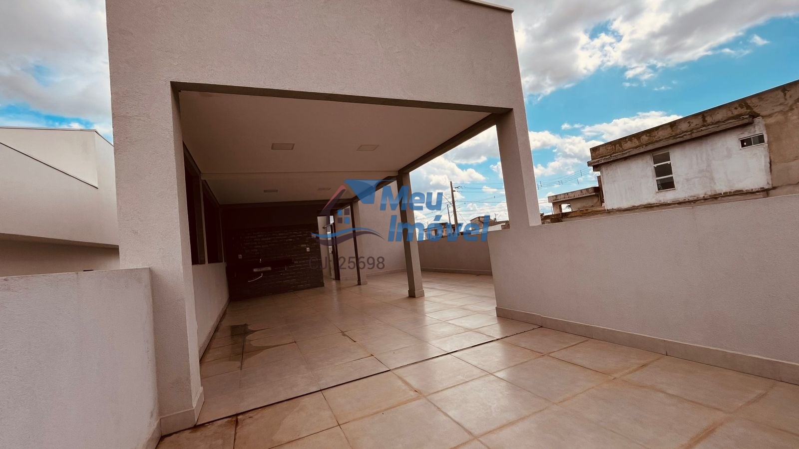 Cond Villa Suíça Cidade Ocidental Sobrado 3 Quartos 3 Suítes 204m² Closet Lavabo