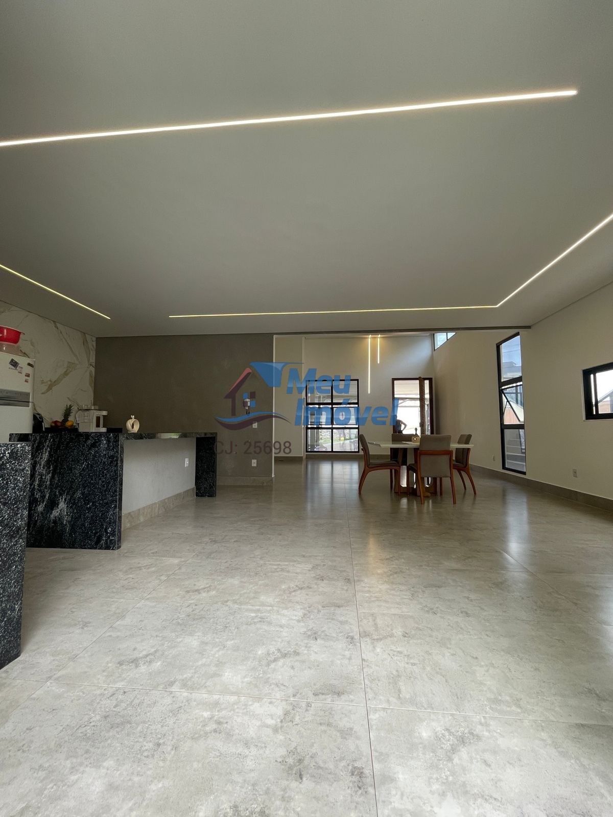Casa, 4 quartos, 320 m² - Foto 2