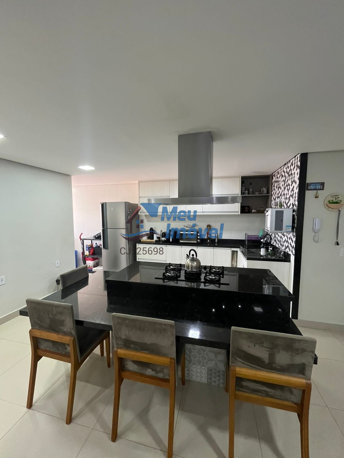 Rua 04 Vicente Pires Apartamento 3 Quartos SUÍTE 1 Vaga Varanda 100m² Elevador