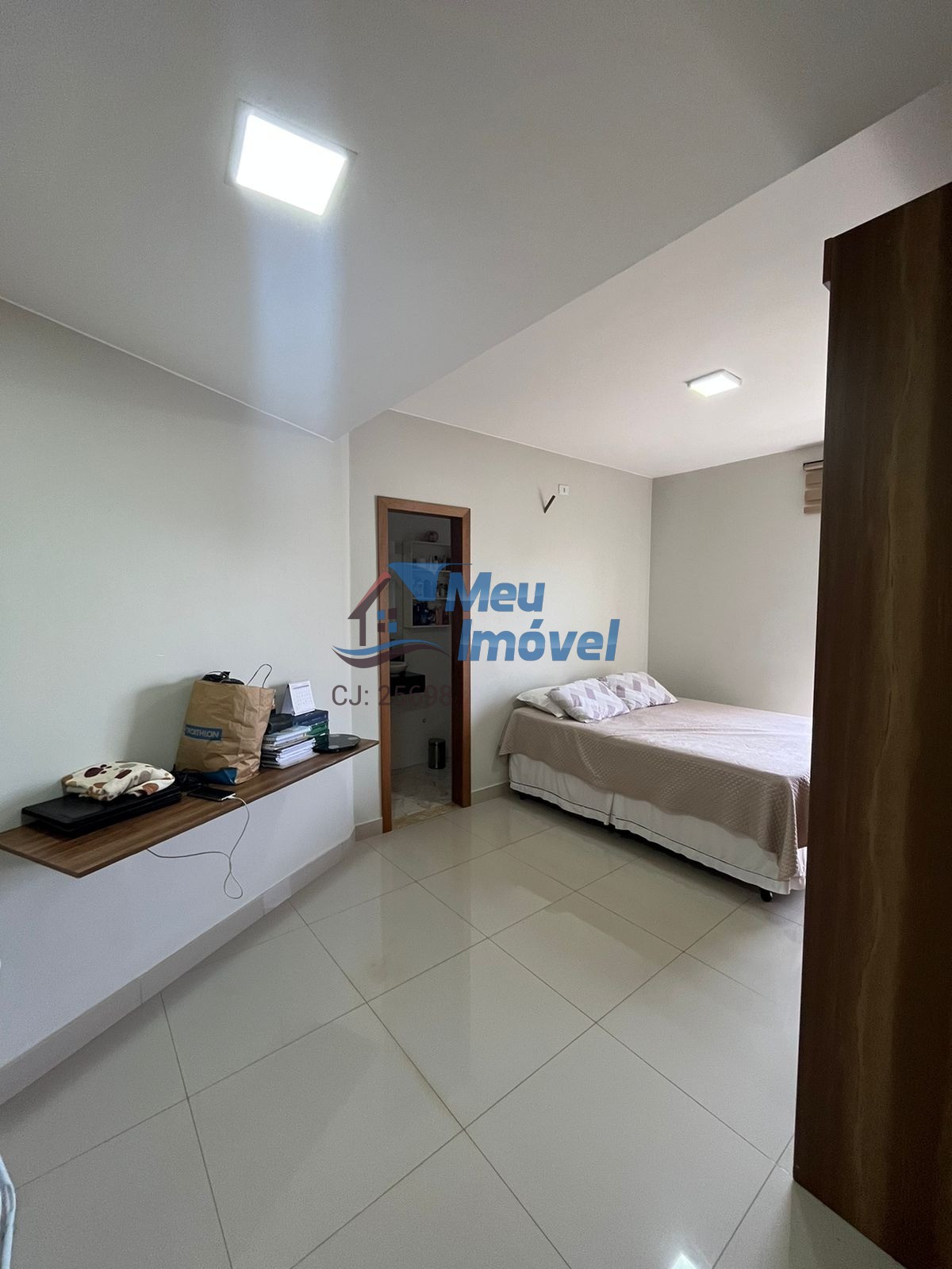 Rua 04 Vicente Pires Apartamento 3 Quartos SUÍTE 1 Vaga Varanda 100m² Elevador
