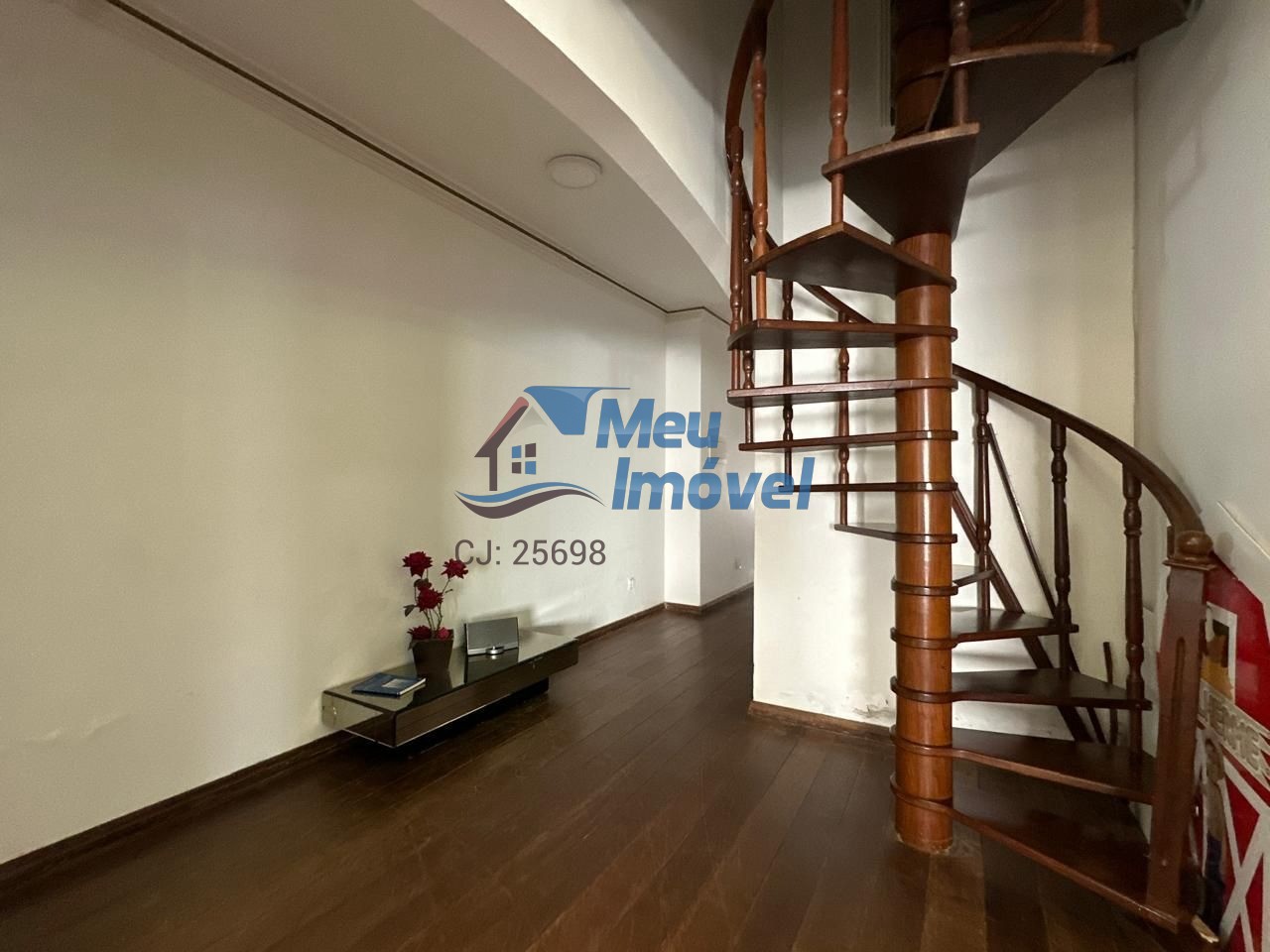 Arniqueiras Casa 6 Quartos 6 Suítes 600 m² Closet Banheira Jardim de Inverno