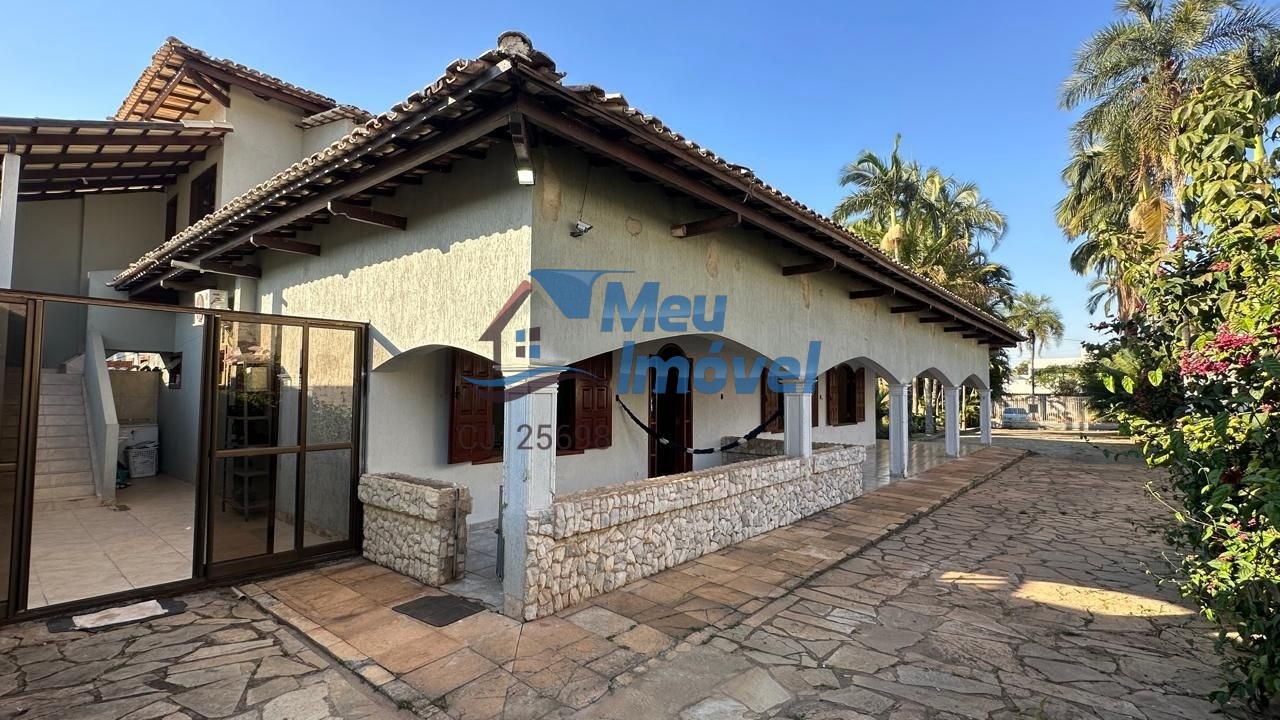 Arniqueiras Casa 6 Quartos 6 Suítes 600 m² Closet Banheira Jardim de Inverno