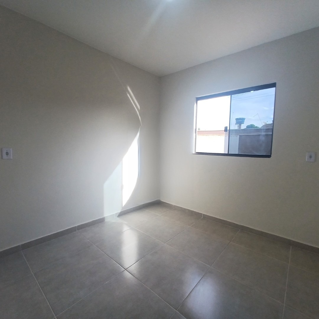 Santo antônio do descoberto casa 2 quartos sala cozinha 65,6
