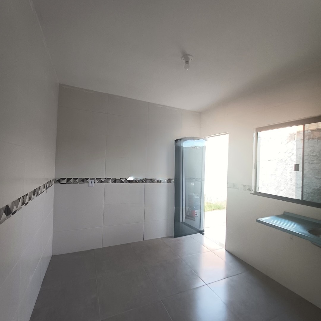 Santo antônio do descoberto casa 2 quartos sala cozinha 65,6