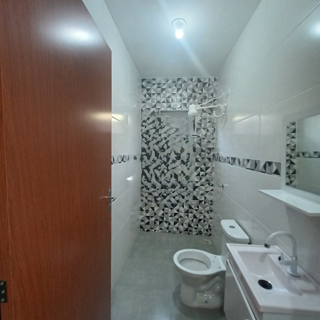 Santo antônio do descoberto casa 2 quartos sala cozinha 65,6
