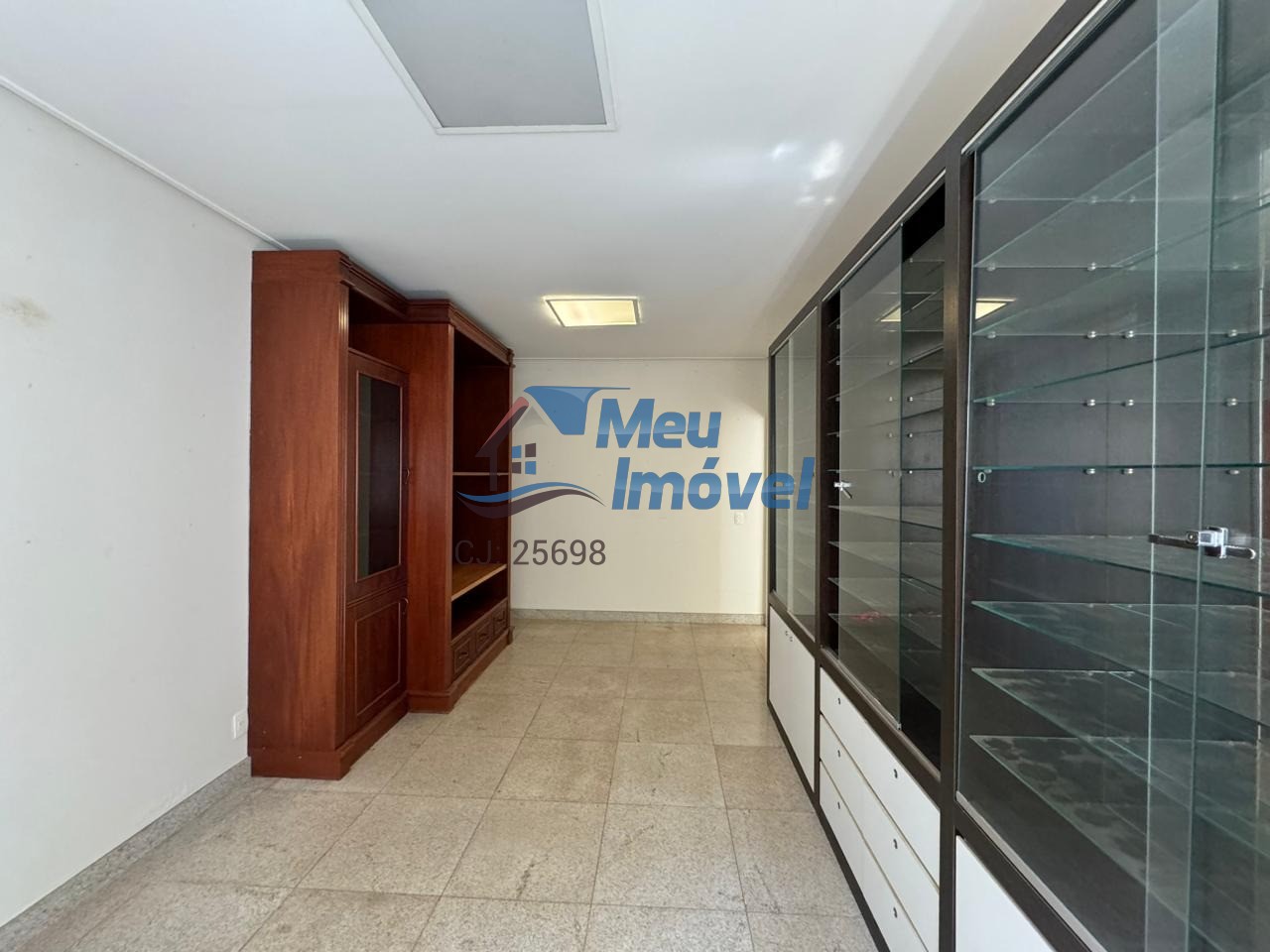 SHIGS 713 Asa Sul Casa 4 Quartos 4 Suítes 8 Vagas 493m² Closet Área de Lazer