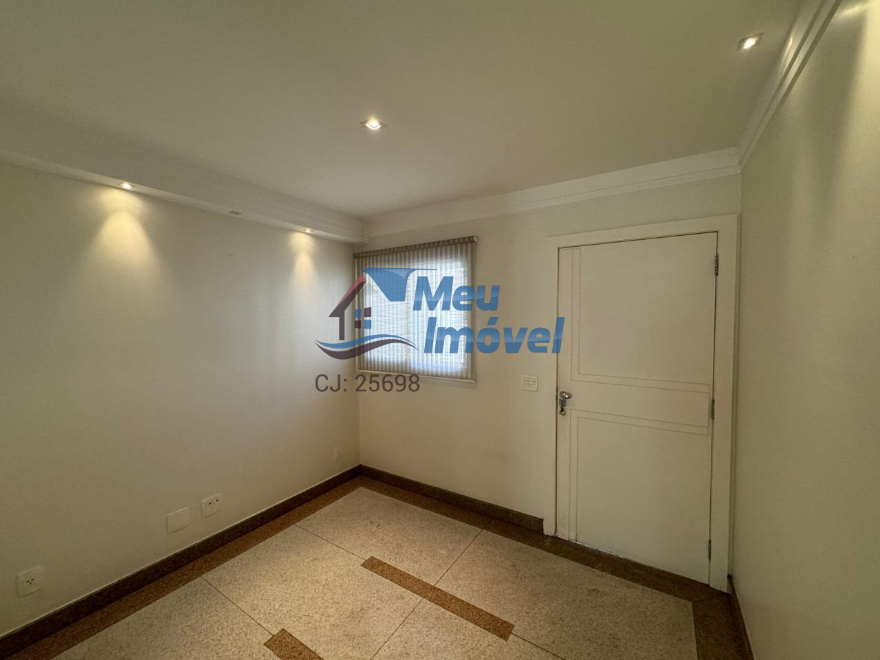 SHIGS 713 Asa Sul Casa 4 Quartos 4 Suítes 8 Vagas 493m² Closet Área de Lazer