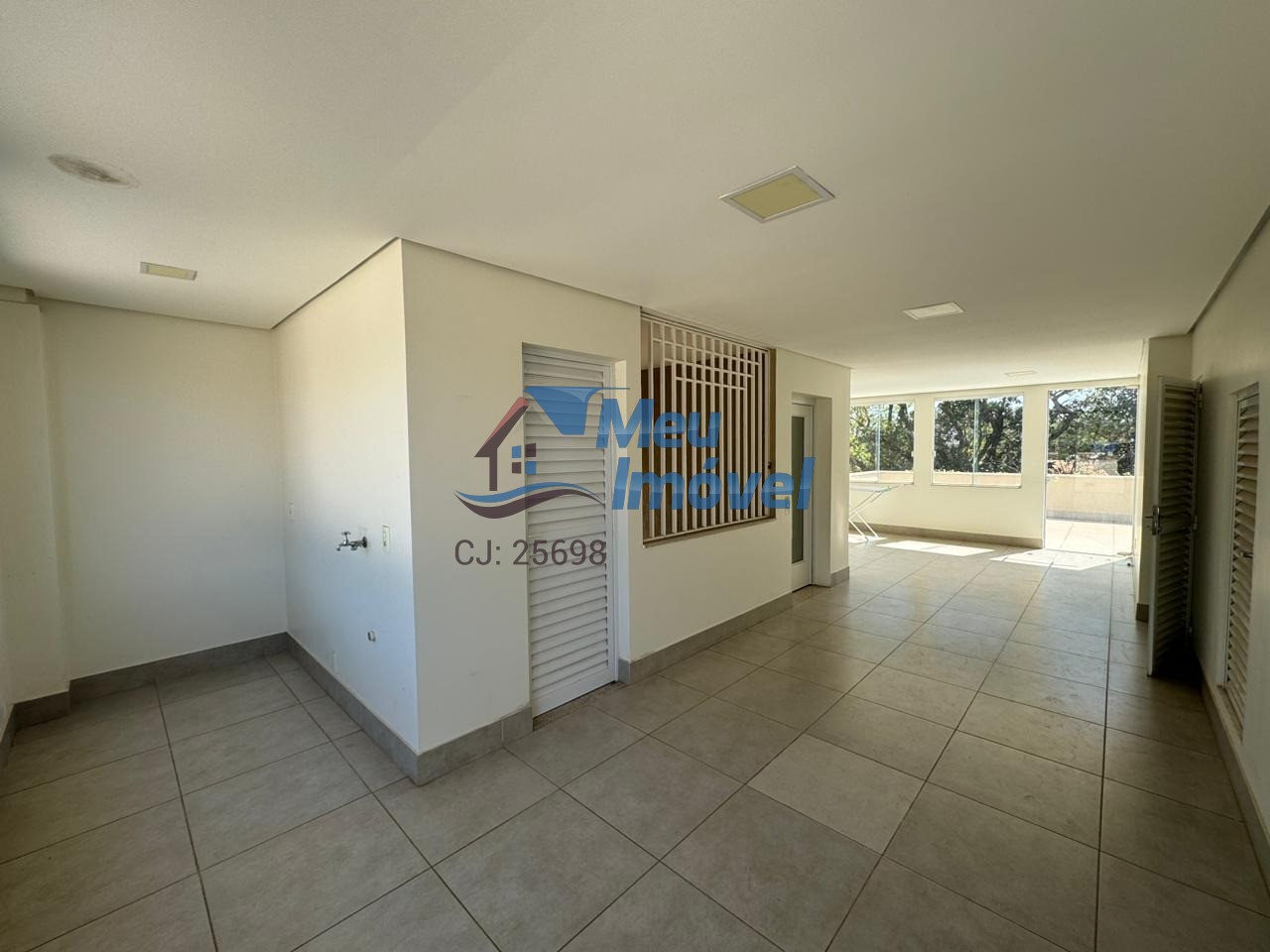 SHIGS 713 Asa Sul Casa 4 Quartos 4 Suítes 8 Vagas 493m² Closet Área de Lazer